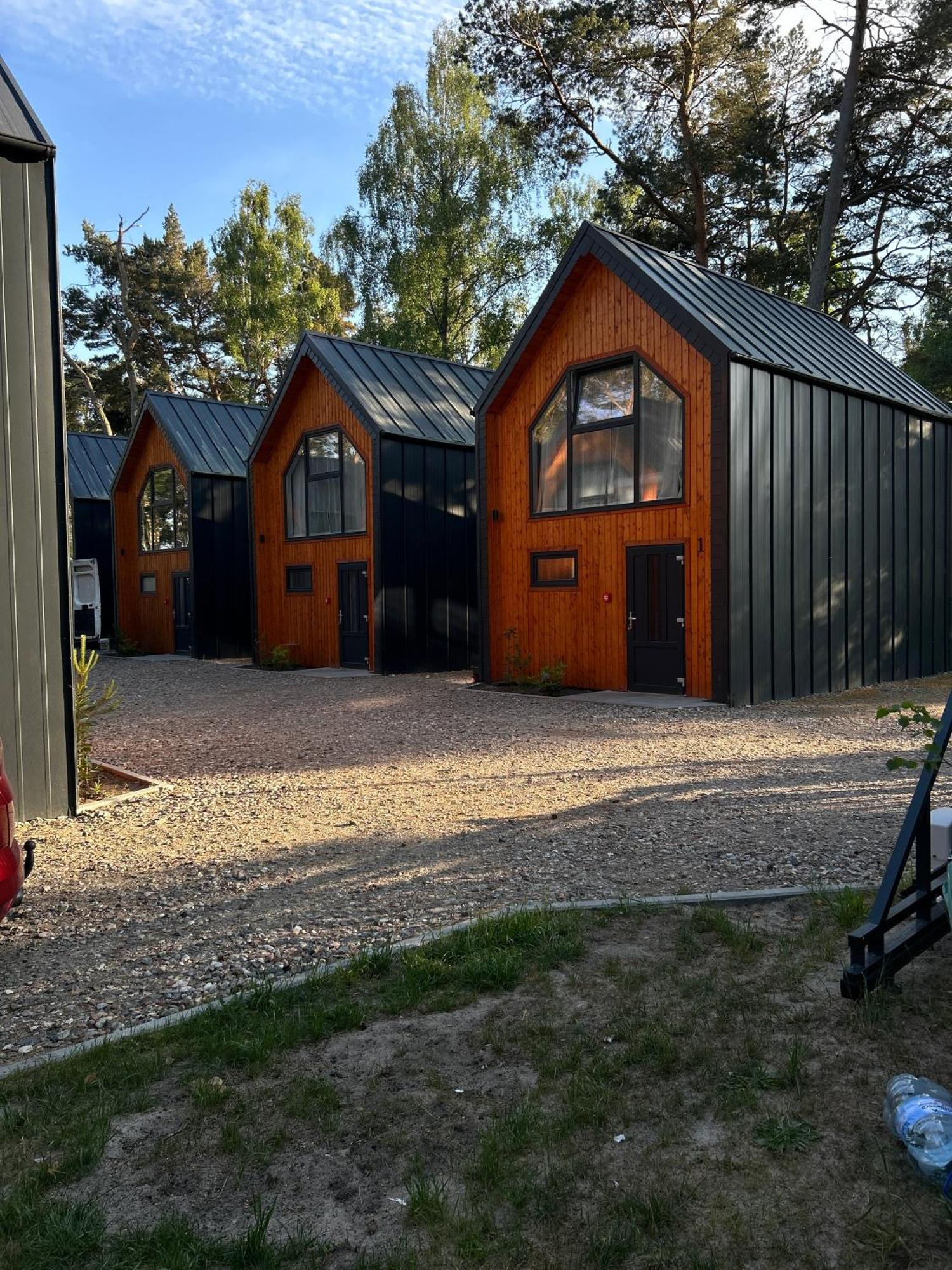 Domki Bursztyn Mrzeżyno Exteriér fotografie